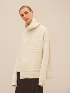 holiday gift guide aritzia