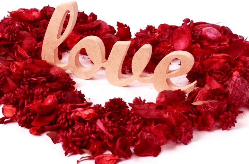 Valentines Gift Guide for him 2018